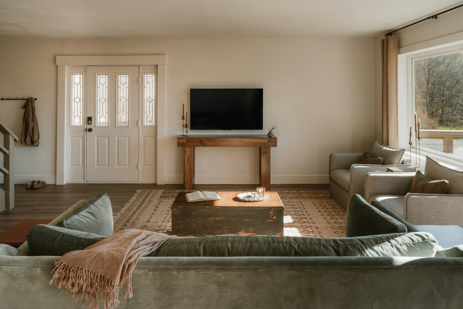 Furnished living room in a turnover-ready rental